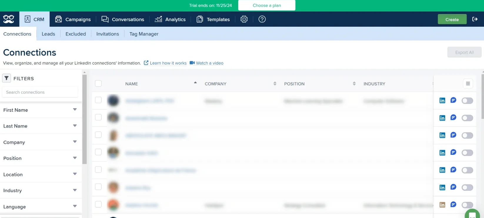 Page web montrant des connexions LinkedIn avec filtres et options d'exportation.