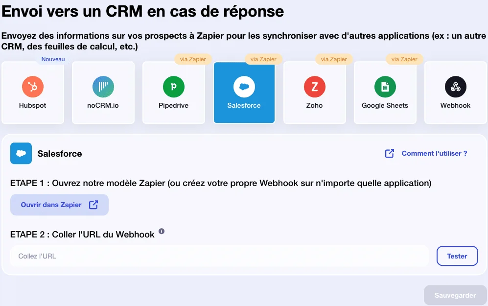 Page web présentant des options pour envoyer des données vers un CRM via Zapier, avec Salesforce en surbrillance. Textes clés: "Salesforce", "via Zapier", "Ouvrir dans Zapier". Interface utilisateur avec boutons et liens interactifs.