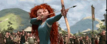 Femme rousse et arc de compétence en prospection